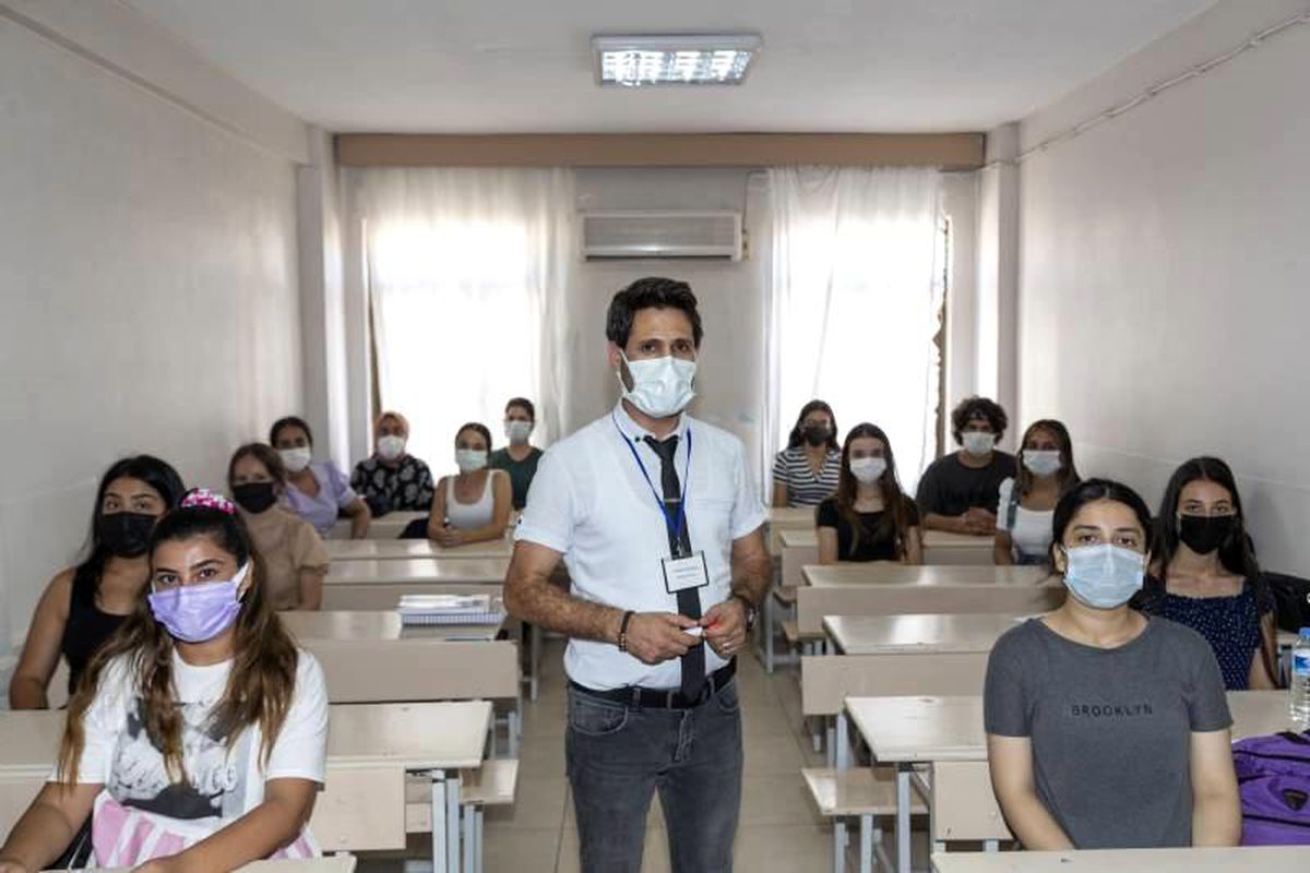 Mersin Büyükşehir'in Kurs Merkezleri'nde İlk Ders Zili Çaldı