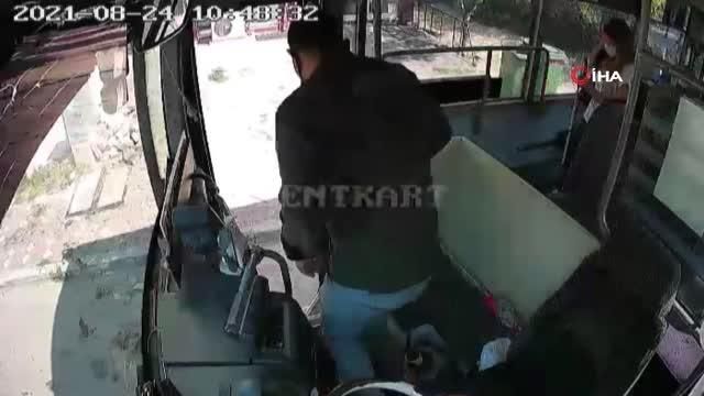 otobusu durdurup gorme engelli yolcuyu yolun 2 14354879 o