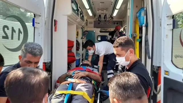 Otomobil tıra çarptı: 1 yaralı