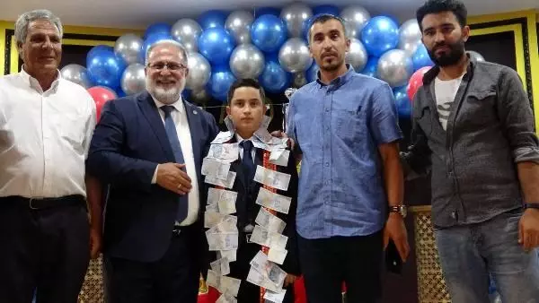 SÜNNET DÜĞÜNÜNDE DAVETLİLERE AŞI YAPILDI