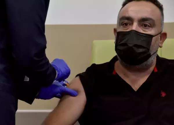 The first dose of Turkish vaccine Turkovac in Phase 3 was applied in Kayseri