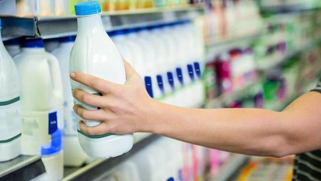 Üretici de tüketici de durumdan şikayetçi! 1 litre sütün fiyatı 9 liraya dayandı