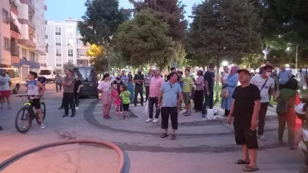 Evinin yanışını gözyaşlarıyla izleyen vatandaştan yürek yakan sözler: Borcum vardı