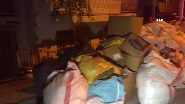 3 kişilik aile eşyalarıyla birlikte evden atıldı