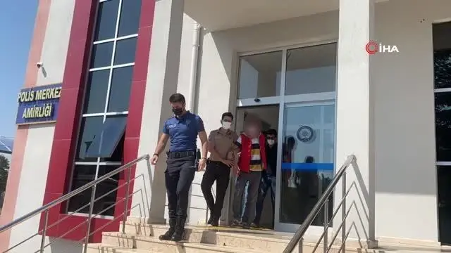 5 bin TL çaldıkları kokoreççiyi ikinci defa soymak isterken yakalandılar