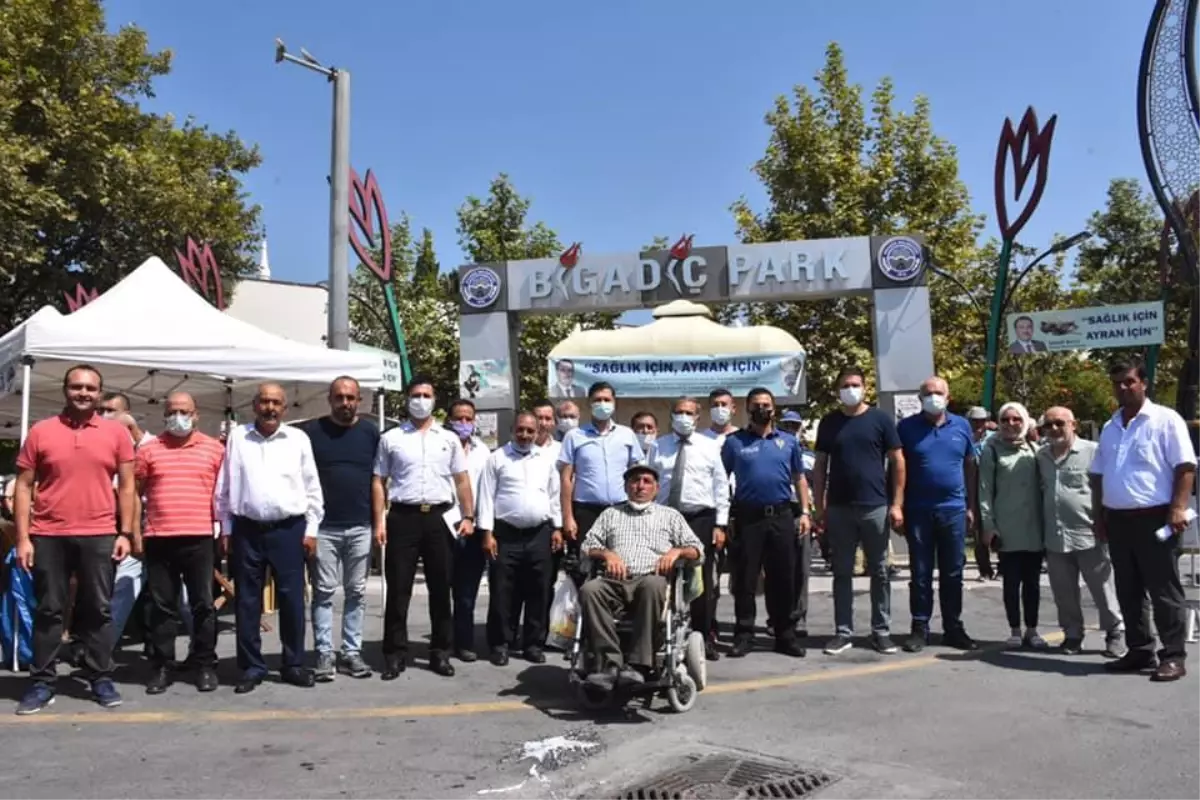 Bigadiç'te ayran çeşmelerinden vatandaşlara ikramda bulunuldu