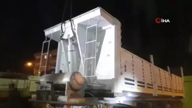 Binlerce paket gümrük kaçağı sigara ele geçirildi