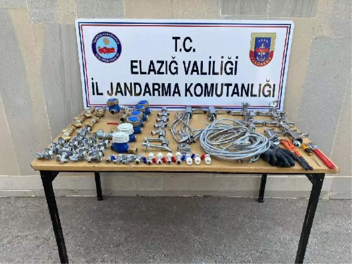 Elazığ'da yapımı süren deprem konutlarından hırsızlığa 2 tutuklama