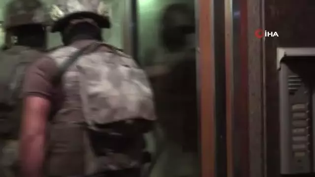 Son dakika! Siber dolandırıcılık operasyonunda yakalanan 20 kişi adli kontrol şartıyla serbest bırakıldı
