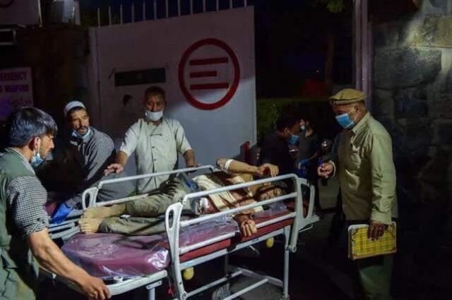 Son Dakika: Afganistan'ın başkenti Kabil'de 3 bombalı saldırı: 60 ölü, 140 yaralı Son Dakika: Afganistan'ın başkenti Kabil'de 3 bombalı saldırı: 60 ölü, 140 yaralı