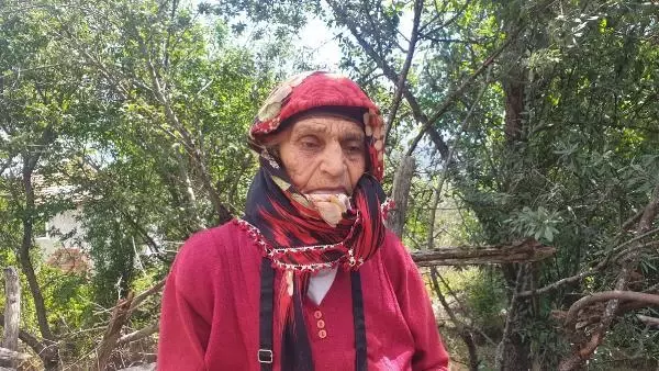 SULAR KESİLDİ, İMAM GİTTİ, CAMİ KAPANDI AMA HEYELAN TEHLİKESİNDEKİ EVLER BOŞALMADI