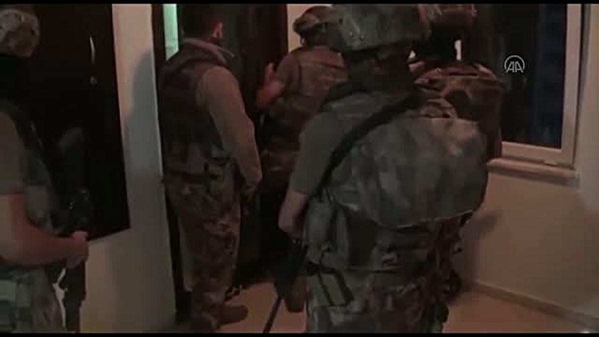 Terör örgütleri DEAŞ ve El Kaide'ye yönelik operasyonda 5 şüpheli yakalandı