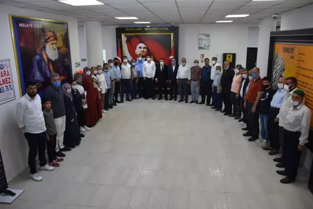 Bağlar Belediye Başkanı Beyoğlu, muhtarlarla bir araya geldi