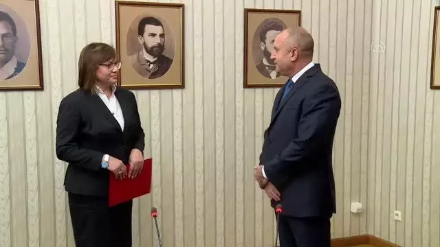 Bulgaristan Cumhurbaşkanı Radev hükümet kurma görevini Bulgaristan Sosyalist Partisine verdi