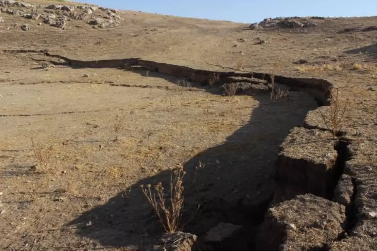 Obruk içinde yeni obruk oluştu