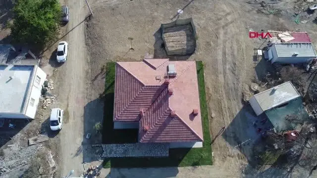 Son dakika haberleri: Ölümden dönen yaşlı çiftin, örnek proje olan yangına dayanıklı evi 15 günde bitti