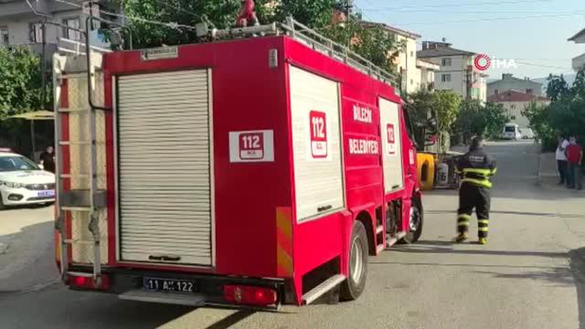 Seyir halindeki forklift devrildi: 1 ölü, 1 yaralı