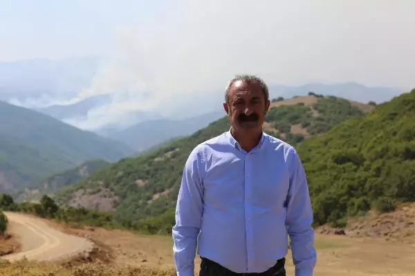 Son dakika haber... TUNCELİ'DE, AYNI BÖLGEDE YİNE ÖRTÜ YANGINI ÇIKTI