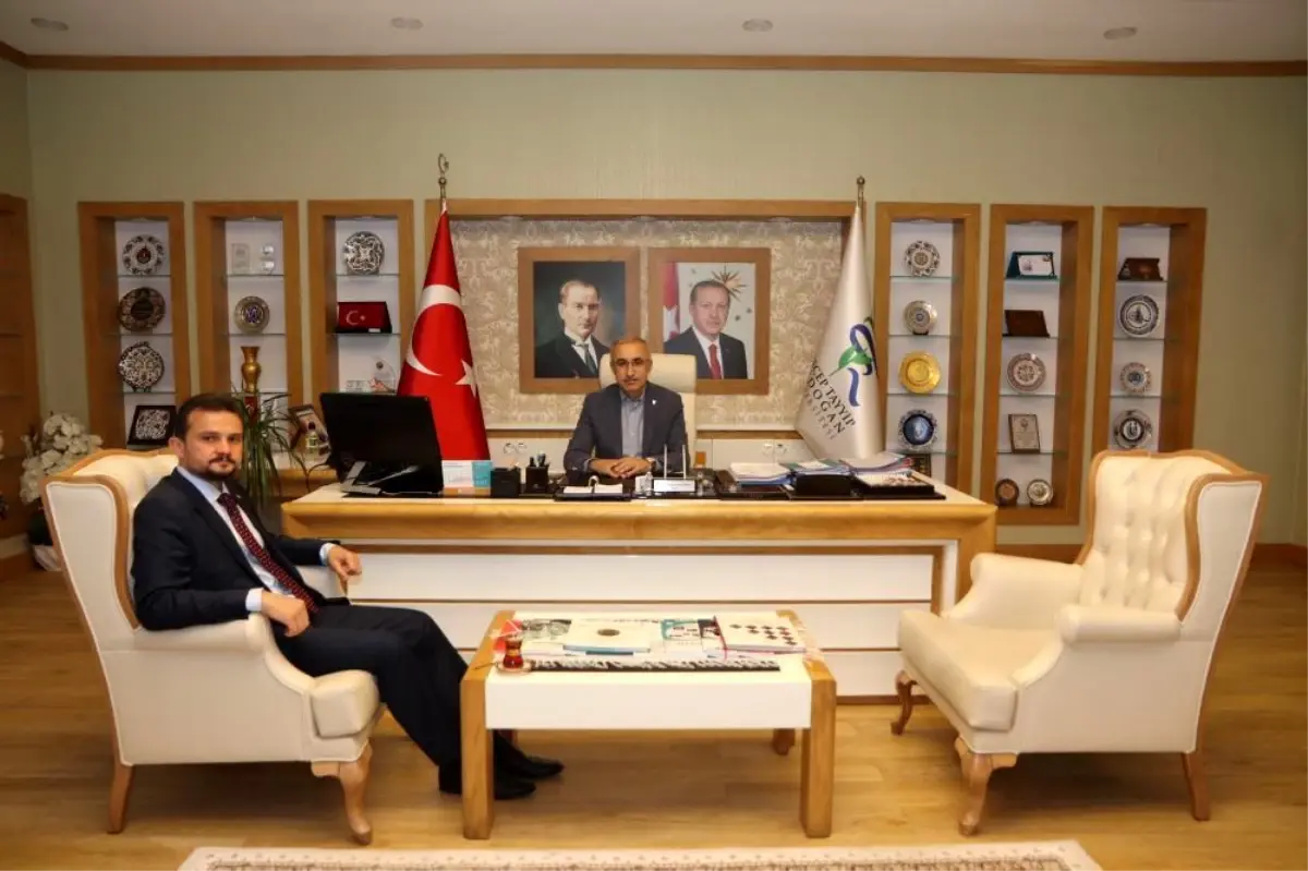 Türkiye Ulusal Ajansı Başkanı Rektörümüzü Ziyaret Etti