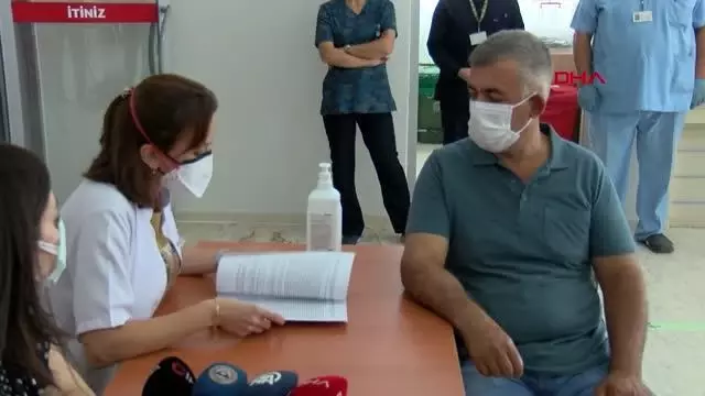 Turkovac'ın Faz 3 aşamasında ilk dozu, aşının üretildiği ERÜ'de de uygulanıyor
