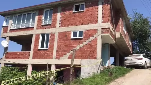 14 yaşındaki çocuk ailesinden 3 kişiyi silahla ateş ederek öldürdü, bir kişiyi de yaraladı (2)