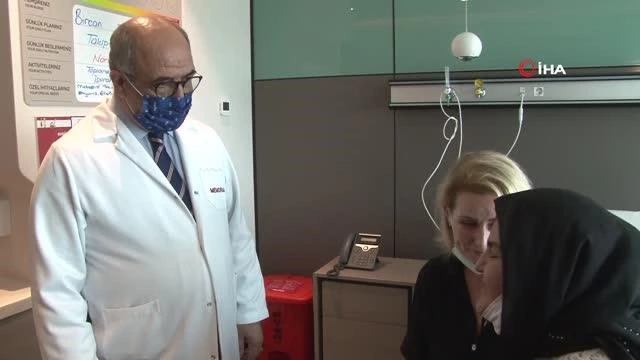 Alman gelin, eşinin amcasının kızına karaciğerini bağışladı