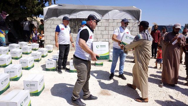 baskan biyik idlib e yardim goturdu 6 14360597 o