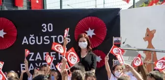 Büyükşehir Belediyesinin kreşlerindeki minik zafer coşkusu yaşadı