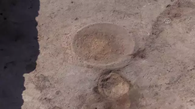 ESKİŞEHİR - Küllüoba Höyüğü'nde 4 bin 200 yıl öncesine ait kuraklıkla mücadele izleri