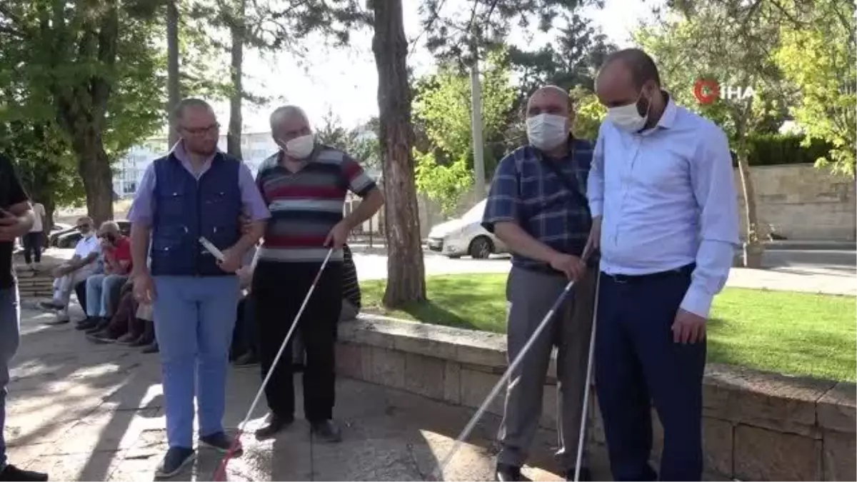 Görene de görmeyene de beyaz baston kursu