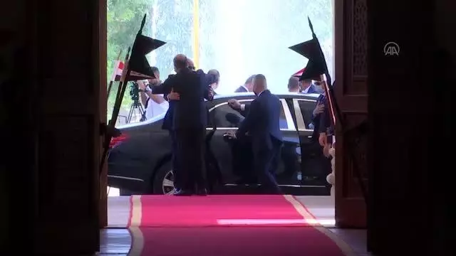 Mısır Cumhurbaşkanı ile Katar Emiri, Körfez krizinden bu yana ilk defa Irak'ta görüştü