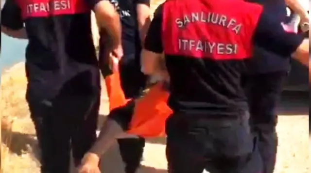 Boğulmak üzere olan genci itfaiye ekipleri böyle kurtardı