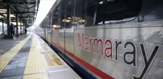 Marmaray: Yük treninin Marmaray hattından geçerken peronlara sürtüp zarar verdiği iddiası Marmaray: Yük treninin Marmaray hattından geçerken peronlara sürtüp zarar verdiği iddiası
