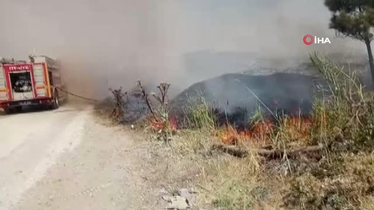 Balıkesir'de moloz yangını korkuttu - Vimarsana News