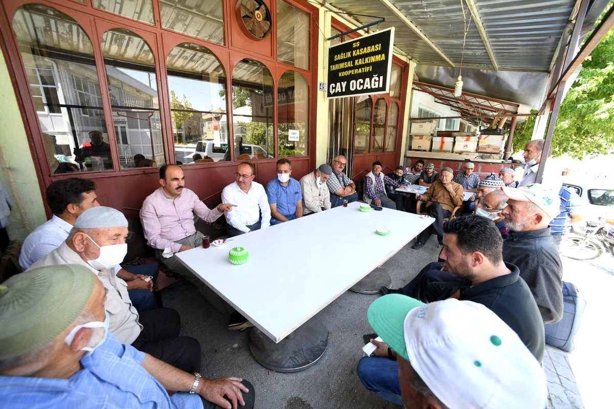 Başkan Altay ve Başkan Kavuş, Meram'ın üç mahallesinde vatandaşlarla buluştu - Vimarsana News