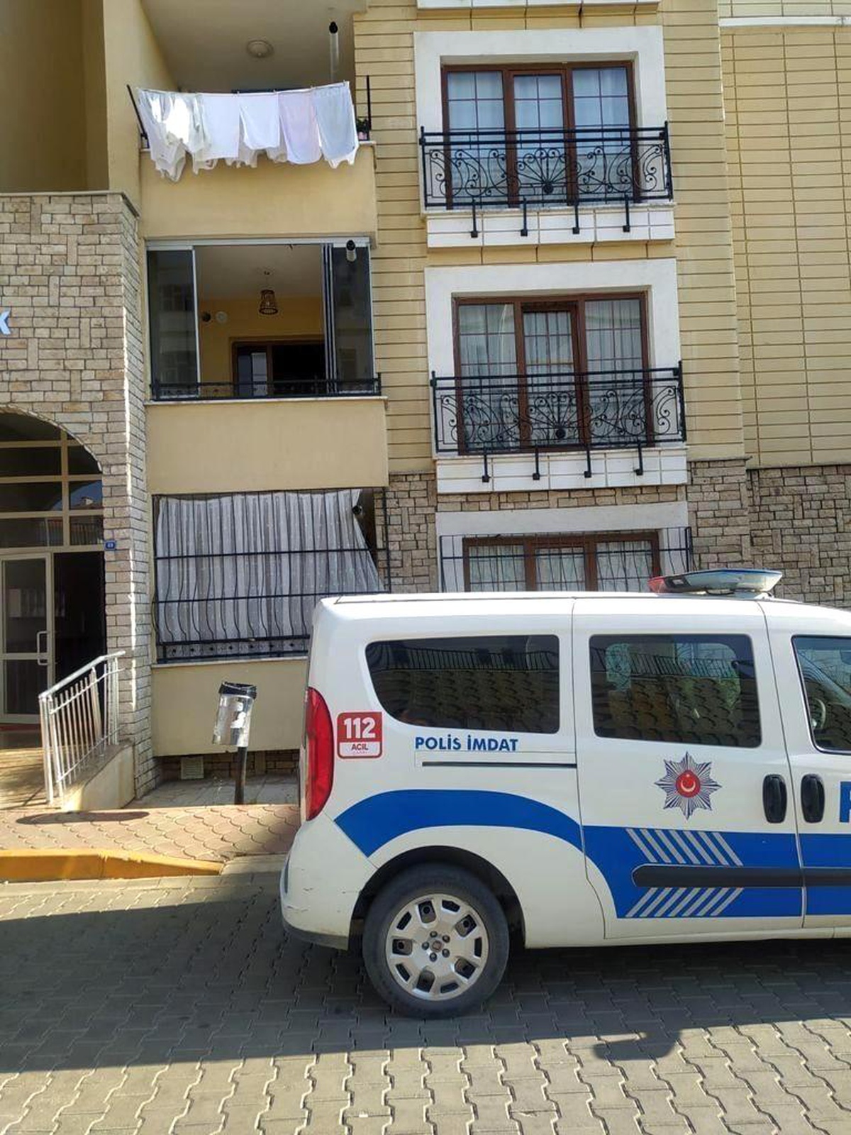 Hırsızlar gazetecilerin yaşadığı siteyi hedef aldı - Vimarsana News
