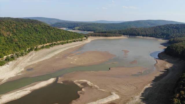 İstanbul'un su ihtiyacını karşılayan barajlarda tehlikeli düşüş İstanbul'un su ihtiyacını karşılayan barajlarda tehlikeli düşüş