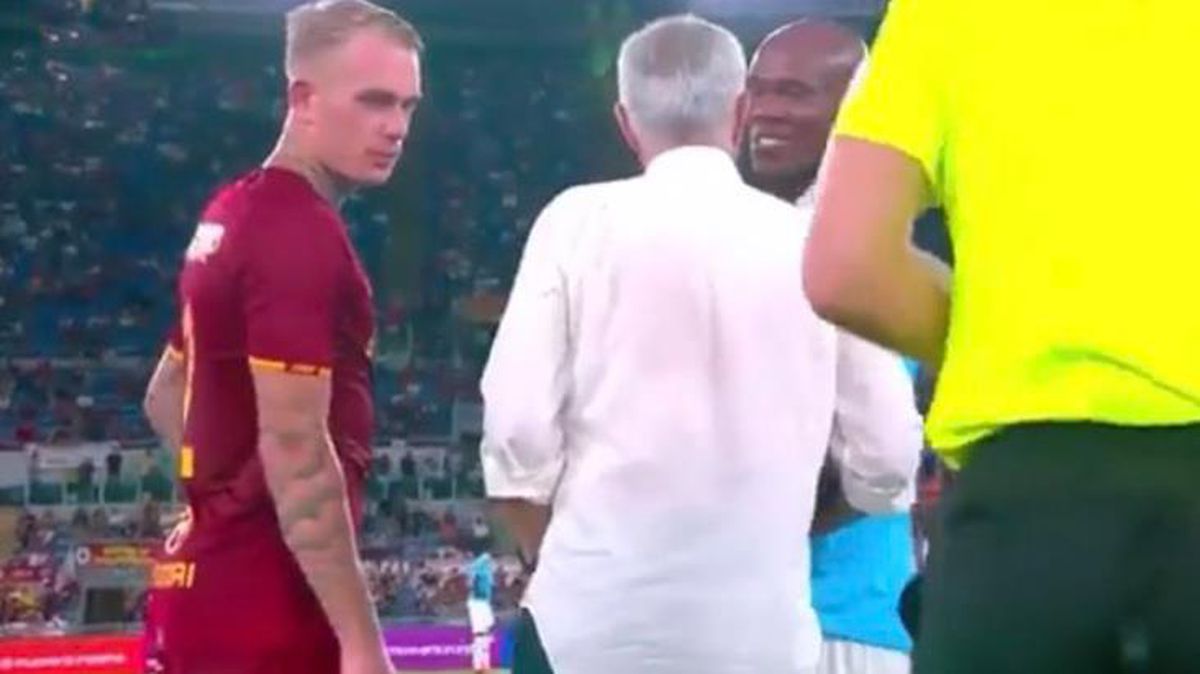 Jose Mourinho ile Nwakaeme arasında dikkat çeken diyalog: Sen mi daha iyisin yoksa o mu kötü?