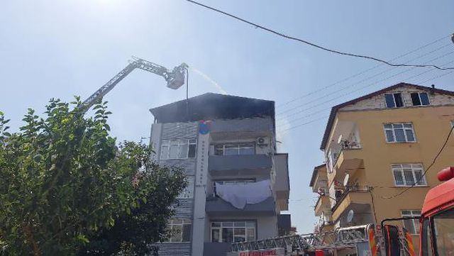 kocaeli de 4 katli binada yangin 5 14362165 o