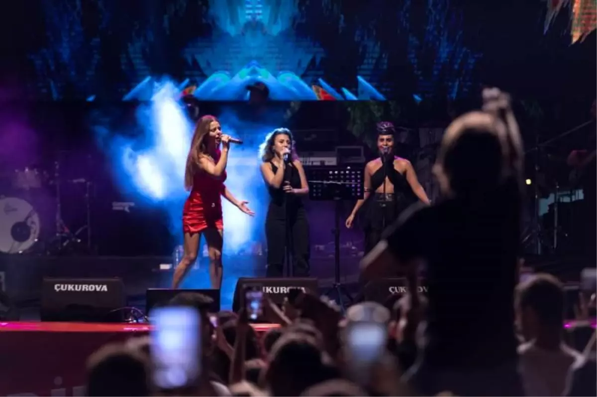 Mersin Büyükşehir'in 30 Ağustos Konserlerinin İlk Günü Coşkuyla Geçti