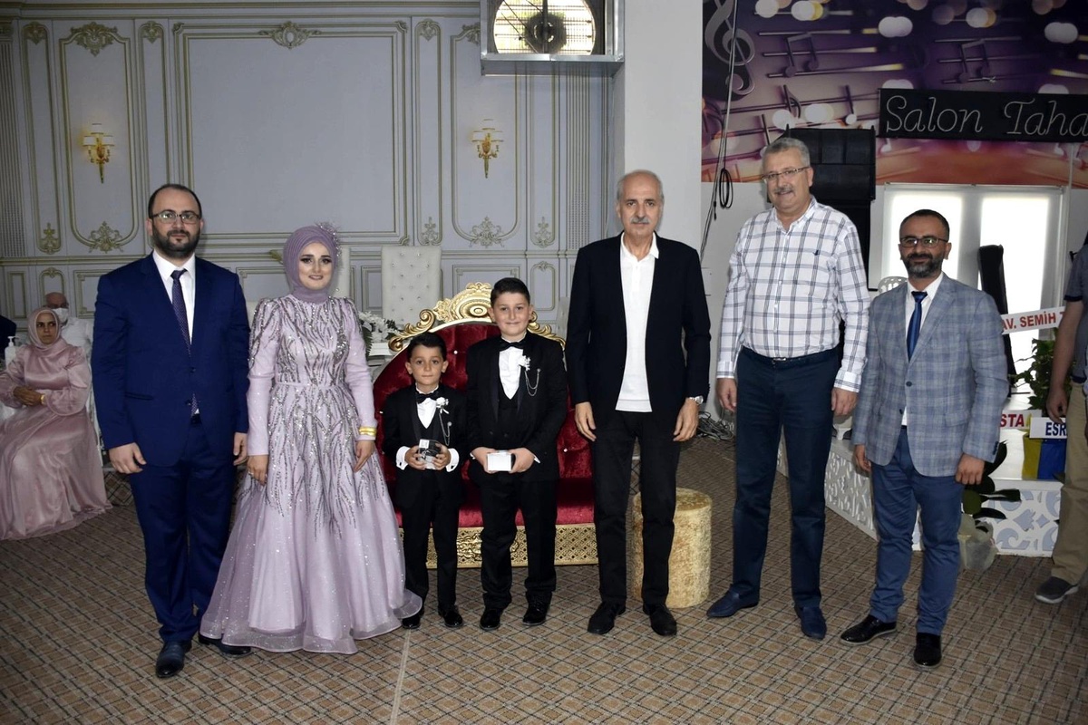 Numan Kurtulmuş, Karacabey'de sünnet düğününe katıldı