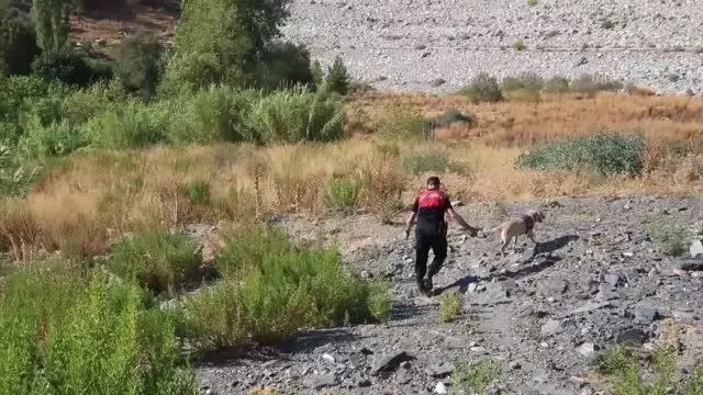 Arkadaşlarıyla gittiği barajda kaybolduğu iddia edilen genç aranıyor