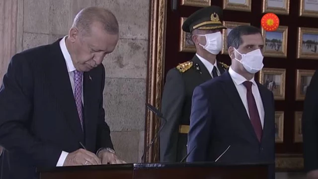 Cumhurbaşkanı Erdoğan başkanlığındaki devlet erkanı Ata'nın huzurunda!