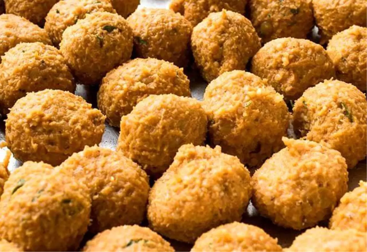 Falafel nedir, ne demek? Falafel nasıl bir yemektir, hangi yöreye ait? Falafel tarifi nedir? Falafel nasıl yapılır?