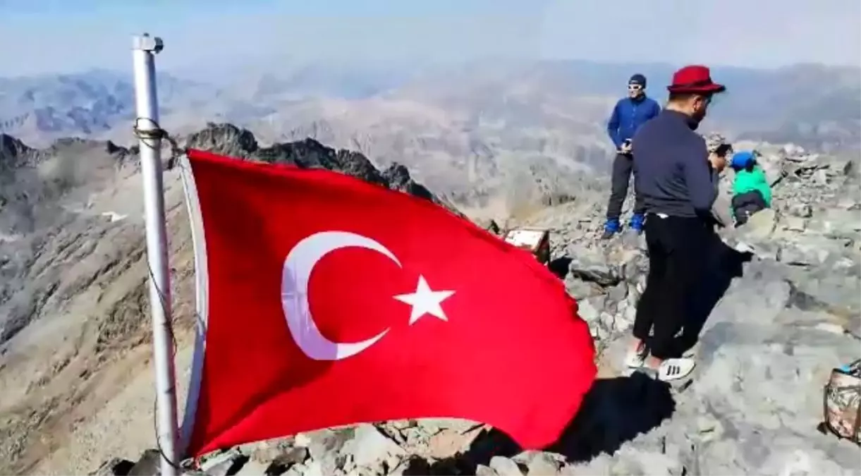Kaçkar Dağı'na '30 Ağustos' tırmanışı