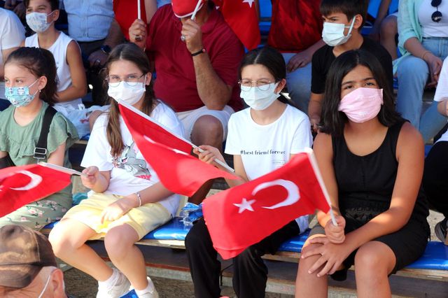 kocaeli de zafer bayrami coskuyla kutlandi 6 14363310 o