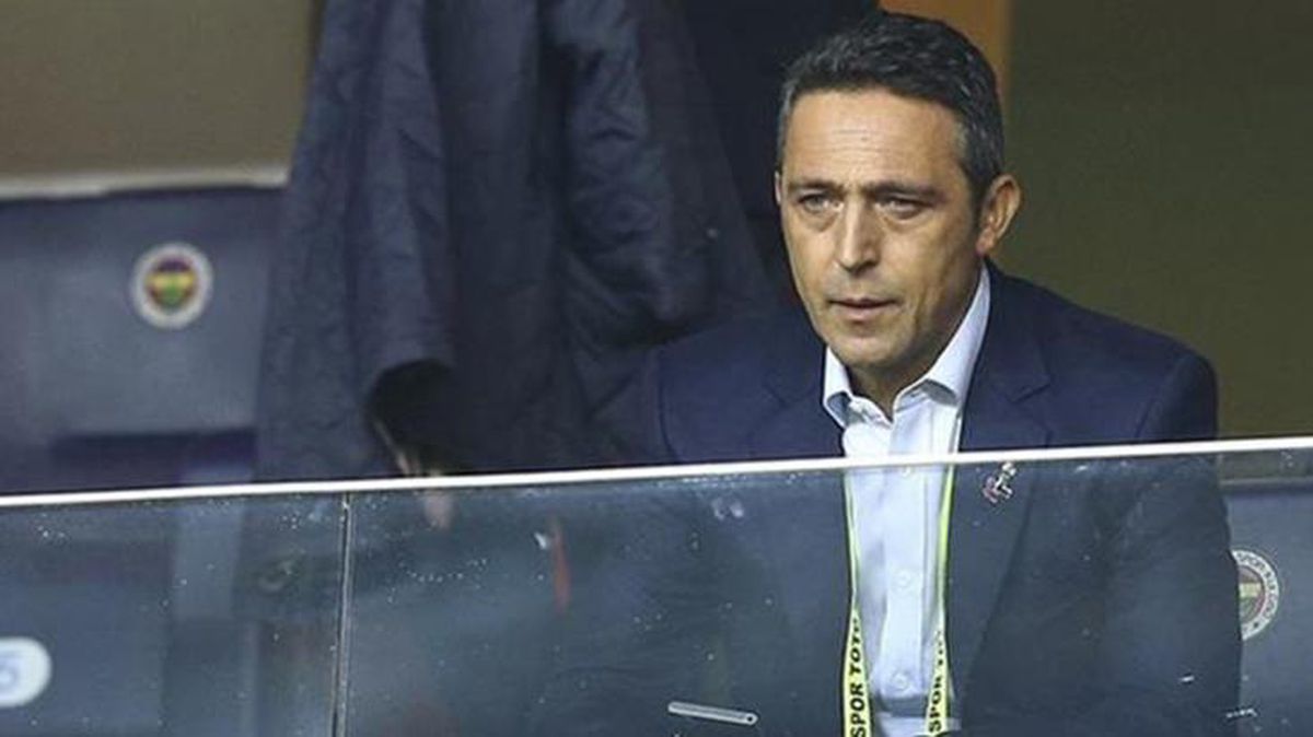 Transfer gelmeyince ortalık yangın yerine döndü! Vitor Pereira'ya sahip çıkan taraftarlar, Ali Koç'u istifaya çağırdı