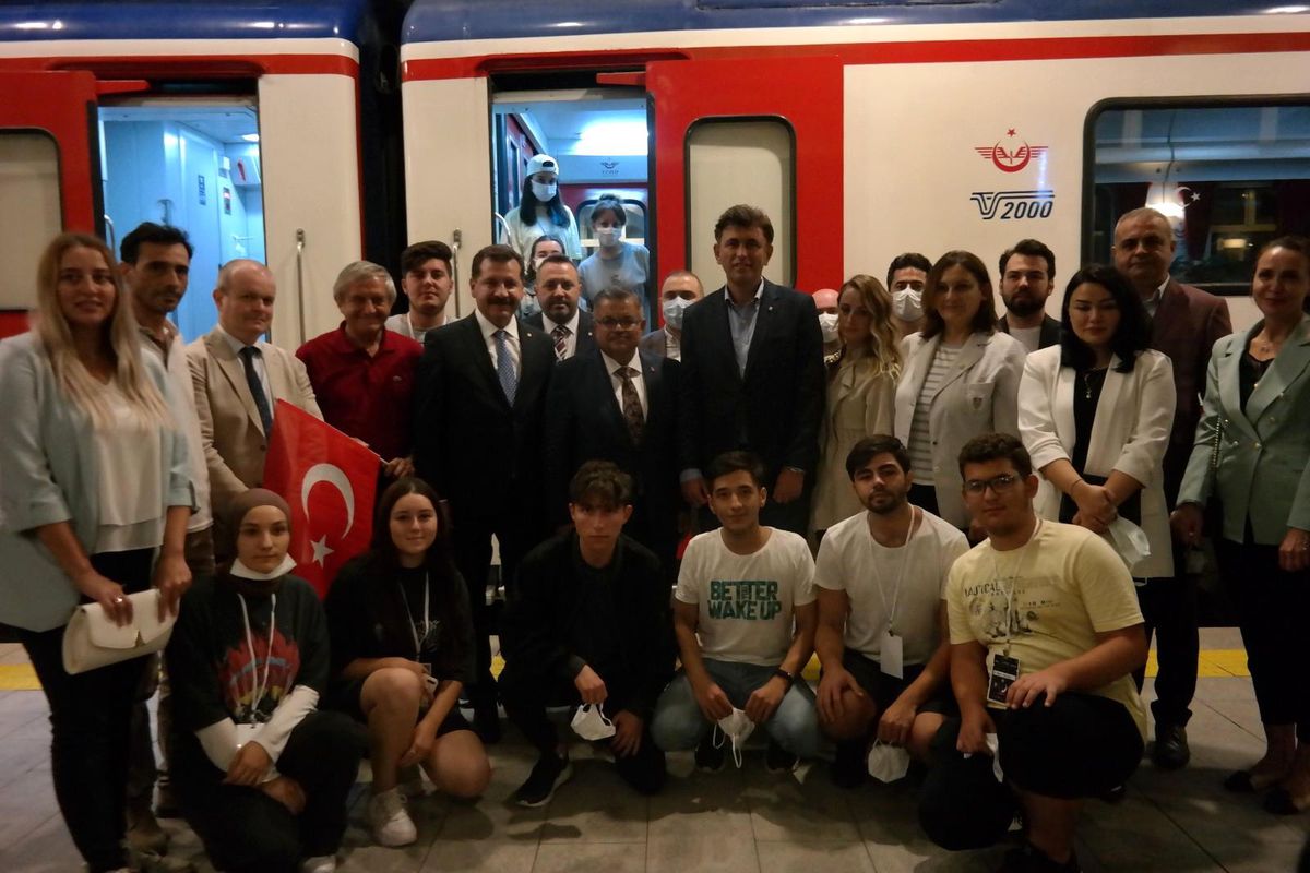 Zafer Treni Eskişehir'de