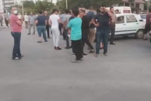 Otomobil çarpan 4 yaşındaki çocuk öldü! Kazadan sonra toplanan halk, trafik ışığı istedi