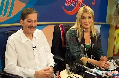 'Ustam' diyerek başladığı paylaşımı yürek burktu! İlk eşten Ferhan Şensoy'a veda 'Ustam' diyerek başladığı paylaşımı yürek burktu! İlk eşten Ferhan Şensoy'a veda